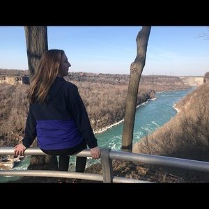 Meet your Posher, Alexandra